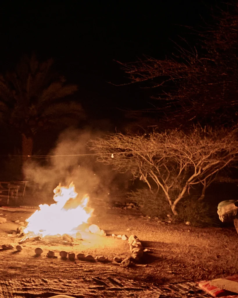 מדורה בל"ג בעומר לפני כמה שנים. 